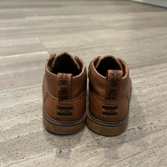 Toms Chukka Casual Brown Boots - Picture 3 of 4